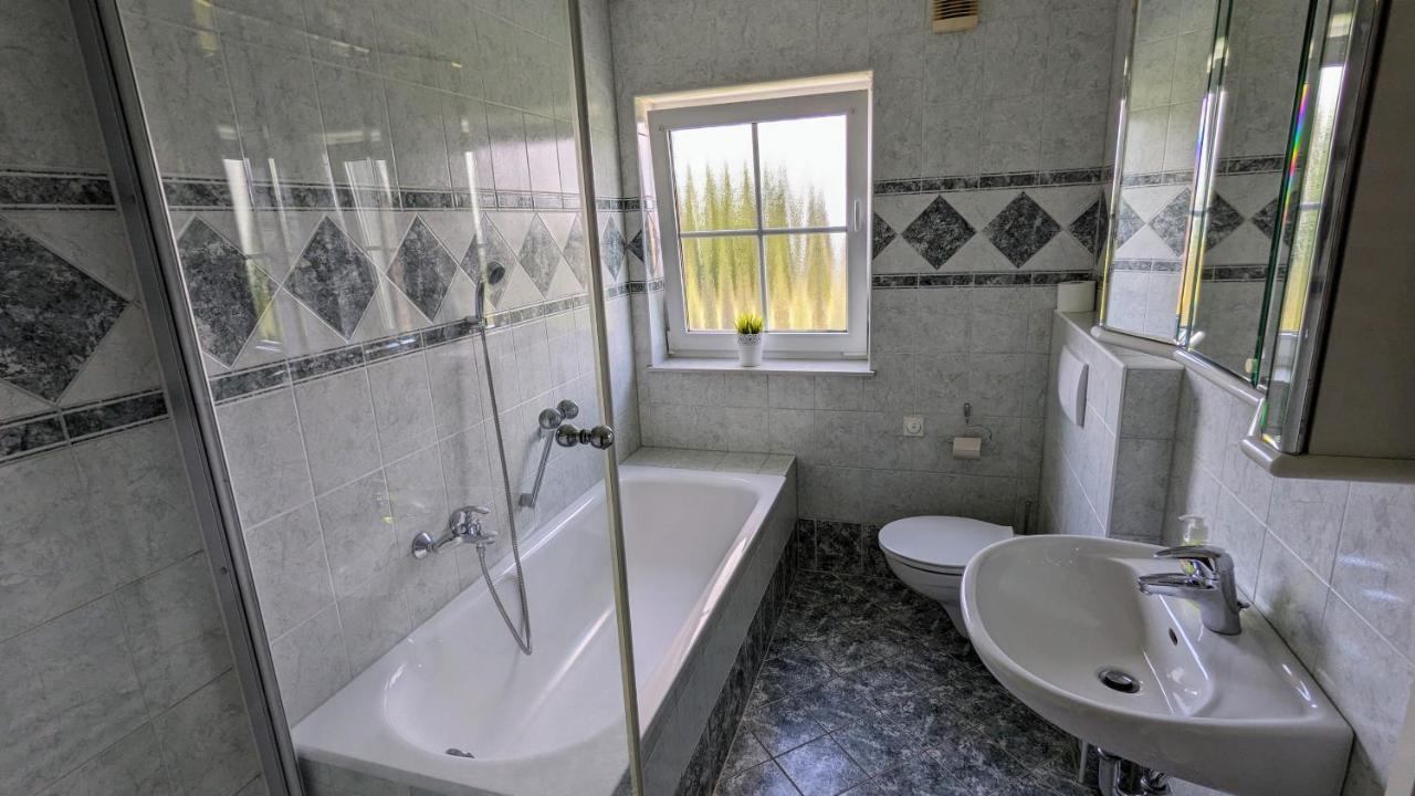 Ferienwohnung Fischerteich In Детмольд Екстер'єр фото